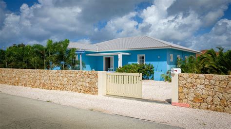 bonaire houses for sale.